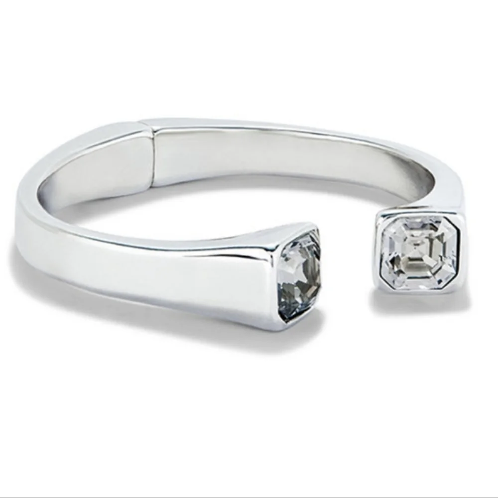 UNO de 50 bracelet • BE UNIQUE • Silver Plated With White Faceted Crystal Ends